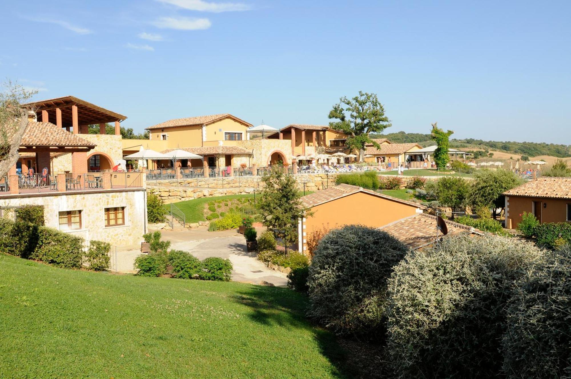 Borgo Magliano Garden Resort Magliano in Toscana Exterior foto