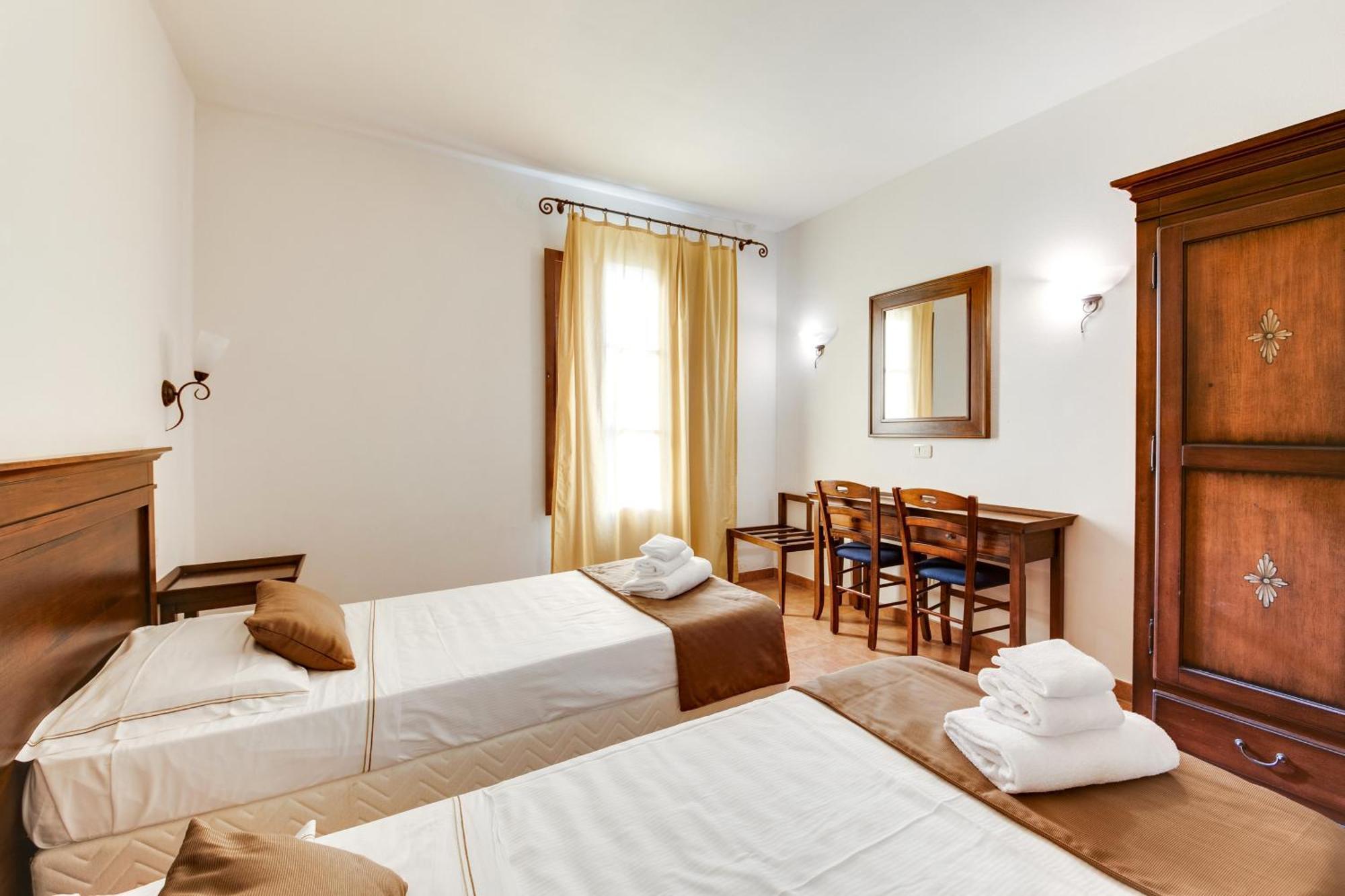 Borgo Magliano Garden Resort Magliano in Toscana Habitación foto